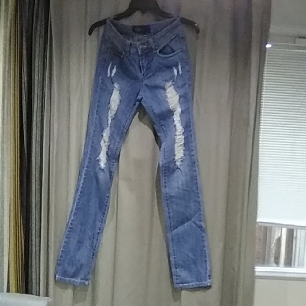 Miley Cyrus max Azria designer skinny jeans
